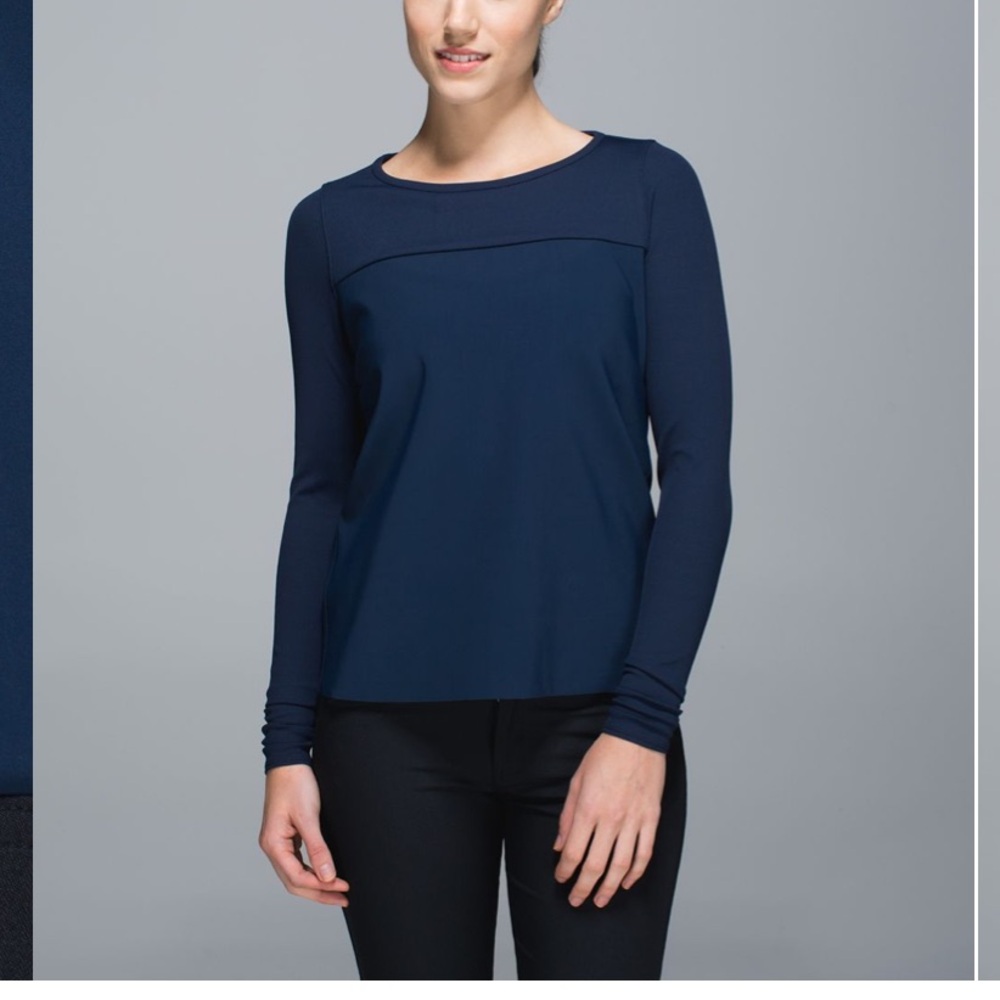 Lululemon out of this world long sleeve size M